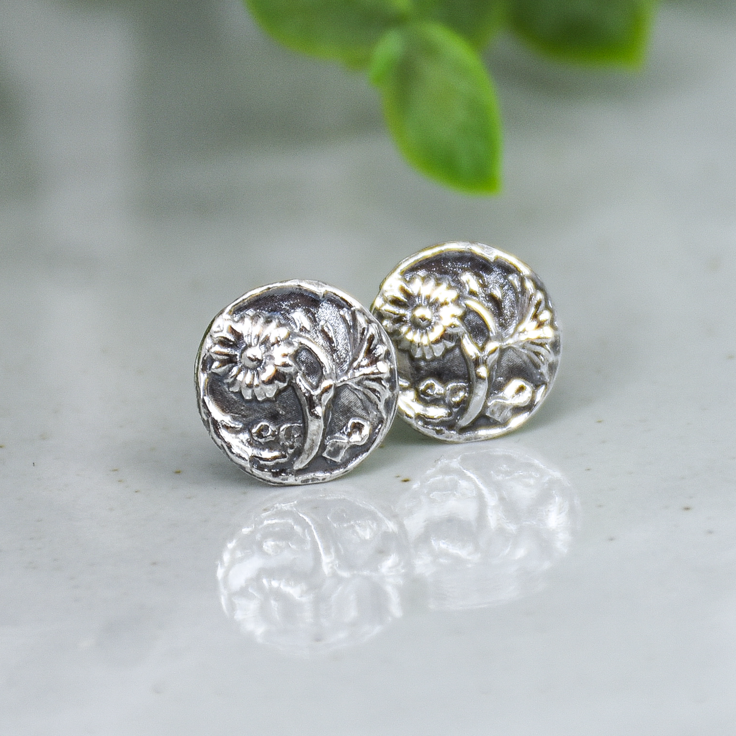 Daisy Medallion Stud Earrings - Sterling Silver