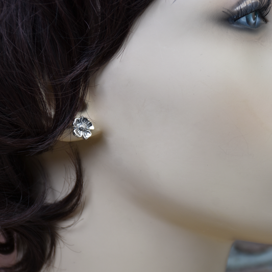 Pansy Flower Stud Earrings - Sterling Silver